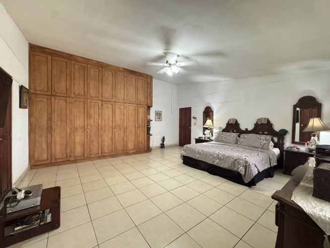 Venta de Casa en Las Colinas  - Imagen 8