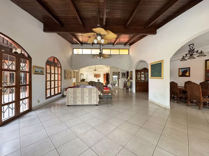 Venta de Casa en Las Colinas  - Imagen 7