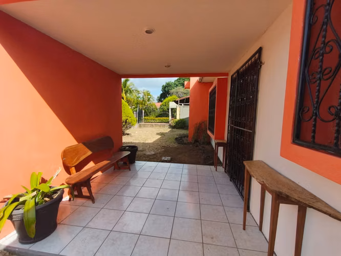 CASA EN VENTA | VILLA FONTANA · Dentro de residencial con seguridad 24/