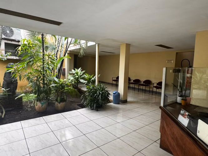 EDIFICIO EN VENTA CON UBICACION ESTARTEGICA - Imagen 10