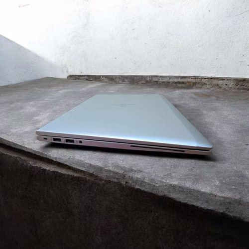 Hp EliteBook 840 G8 / Core i 7 11va / 16 Gb RAM / 512 Gb SSD / PANTALLA TÁCTIL  - Imagen 2
