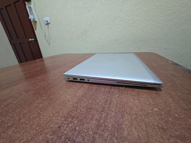 Hp EliteBook 840 G8 / Core i 7 11va / 16 Gb RAM / 512 Gb SSD / PANTALLA TÁCTIL  - Imagen 6
