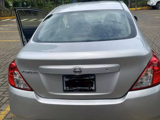 NISSAN VERSA 2023 DRIVE