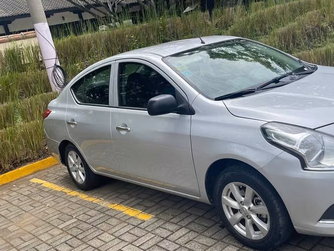 NISSAN VERSA 2023 DRIVE