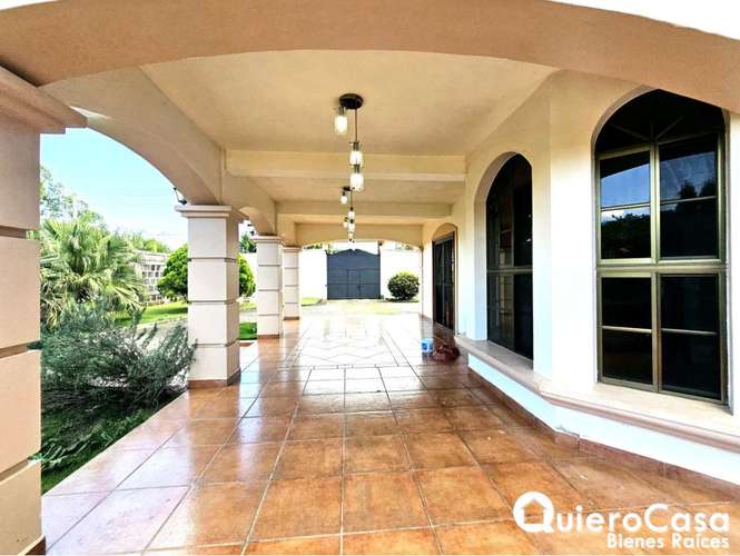 Preciosa casa en carretera Vieja a León  - Imagen 14