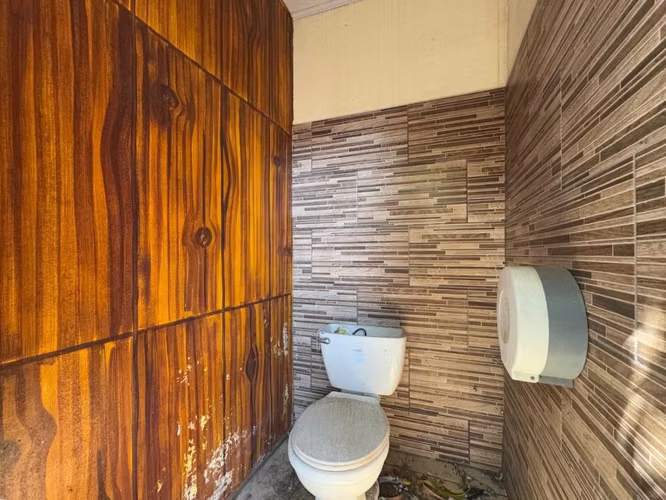 Venta de Local cerca de Multicentro Las Americas  - Imagen 12