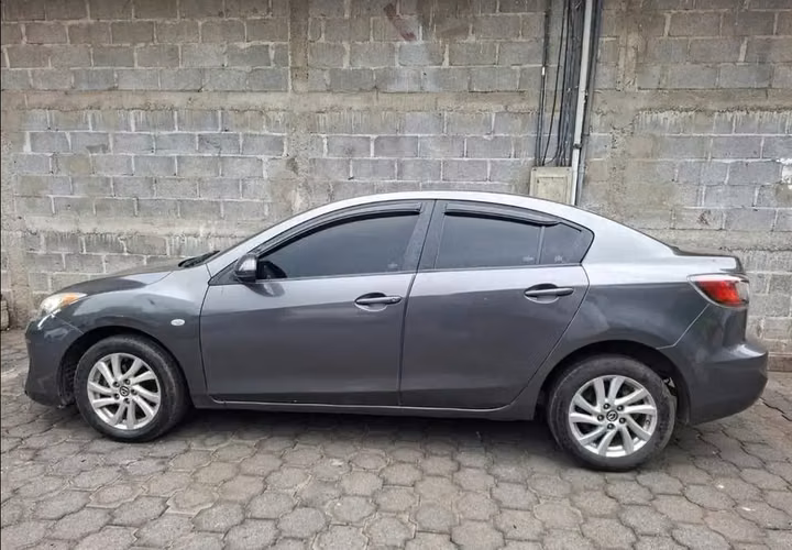 MAZDA 3 2013 - Imagen 4