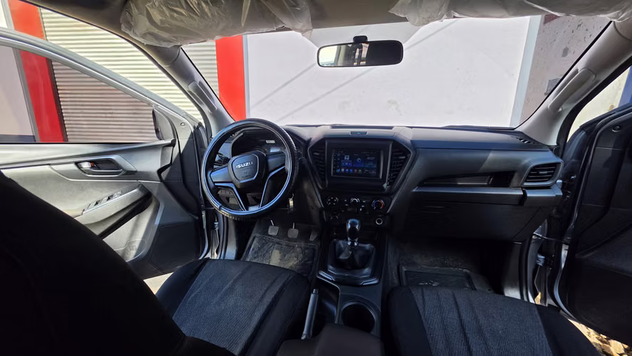 Isuzu 