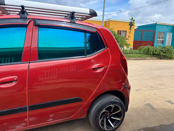 Vendo Hyundai I10 año 2014  - Imagen 4