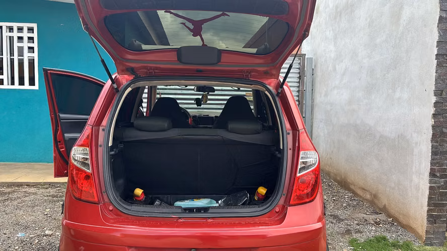 Vendo Hyundai I10 año 2014  - Imagen 6