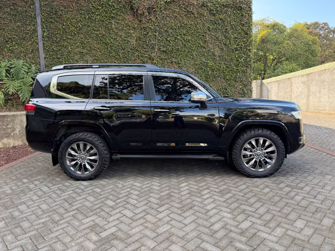 LAND CRUISER 300 - 2024 - Imagen 5