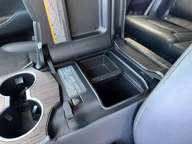LAND CRUISER 300 - 2024 - Imagen 12
