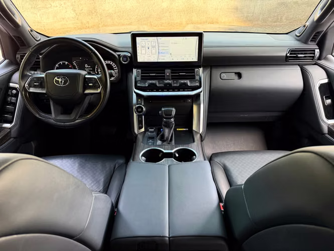 LAND CRUISER 300 - 2024 - Imagen 10