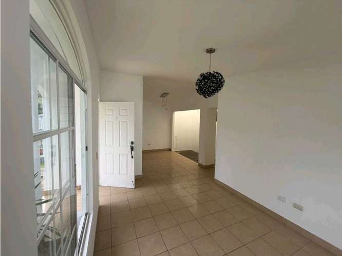  CASA EN RESIDENCIAL MONTECIELO - HM - Imagen 7