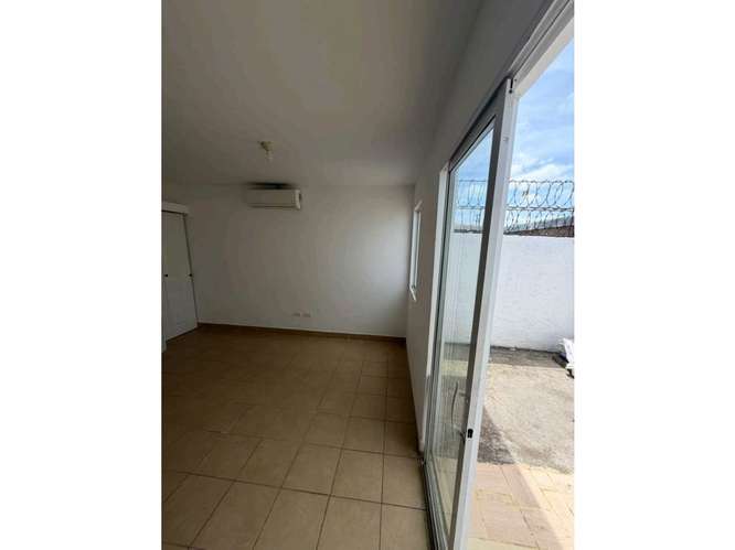  CASA EN RESIDENCIAL MONTECIELO - HM - Imagen 5
