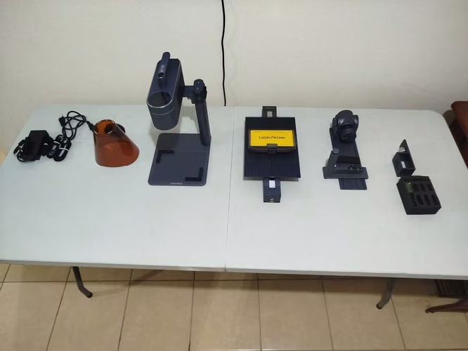 Grabadora Láser Dual LaserPecker LP4 – Prácticamente Nueva (Con Rotativo y Extensión) precio negociable 