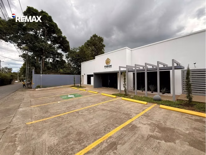 Oficinas en Alquiler en Las Colinas - Imagen 2