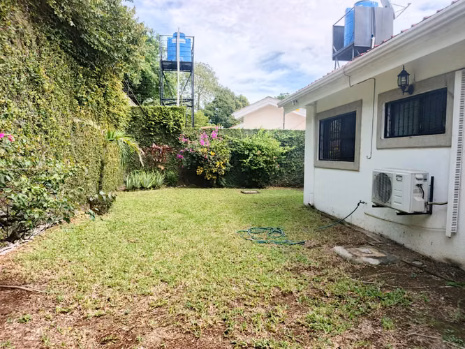CARRETERA MASAYA KM 12. SE RENTA CASA EN RESIDENCIAL PUERTA DEL SOL - Imagen 5