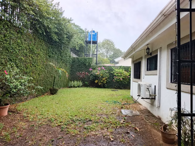 CARRETERA MASAYA KM 12. SE RENTA CASA EN RESIDENCIAL PUERTA DEL SOL - Imagen 2