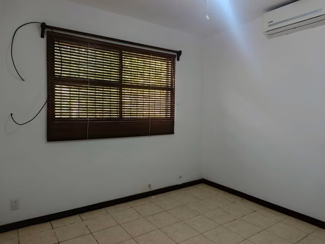 CARRETERA MASAYA KM 12. SE RENTA CASA EN RESIDENCIAL PUERTA DEL SOL - Imagen 10
