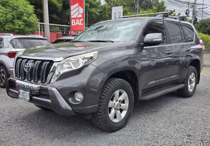 VENDO TOYOTA LAND CRUISER PRADO TX.L 2015 MECÁNICA 4x4 - Imagen 3