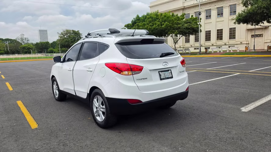 PRECIOSA HYUNDAI TUCSON 2013 - Imagen 5