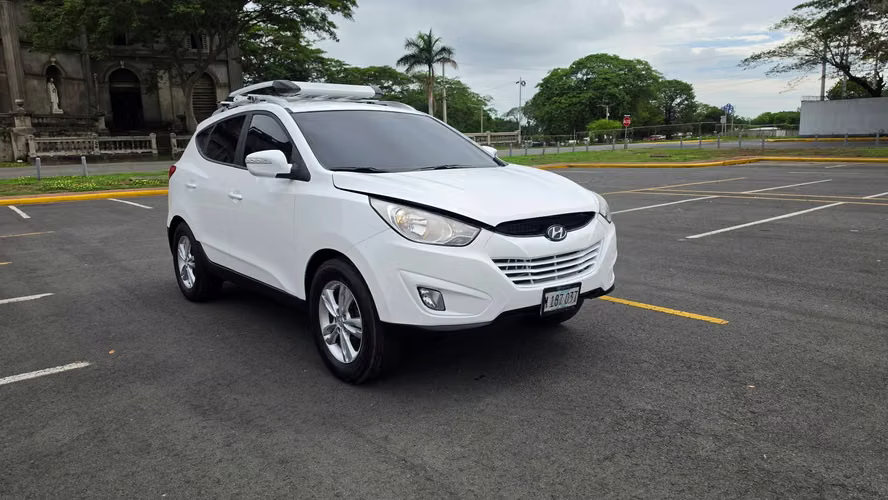 PRECIOSA HYUNDAI TUCSON 2013 - Imagen 3