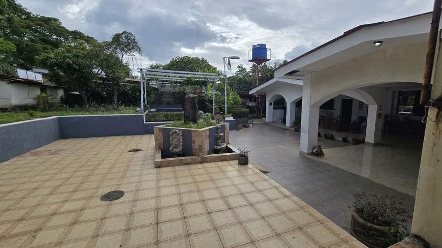 Casa de dos plantas amoblada en Renta en Las Colunas - Imagen 14