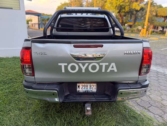 Toyota Hilux 2018 sr  - Imagen 5