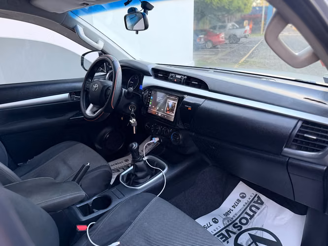 Toyota Hilux 2018 sr  - Imagen 6