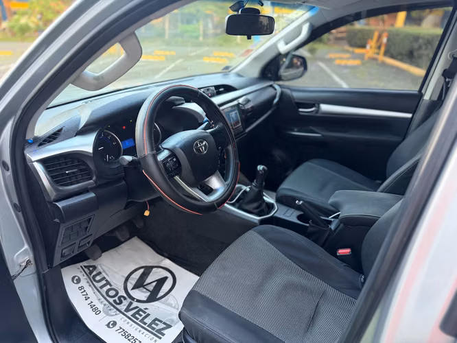 Toyota Hilux 2018 sr  - Imagen 15