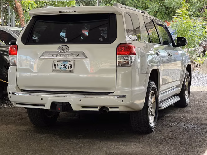 TOYOTA 4RUNNER AÑO 2012 - Imagen 2