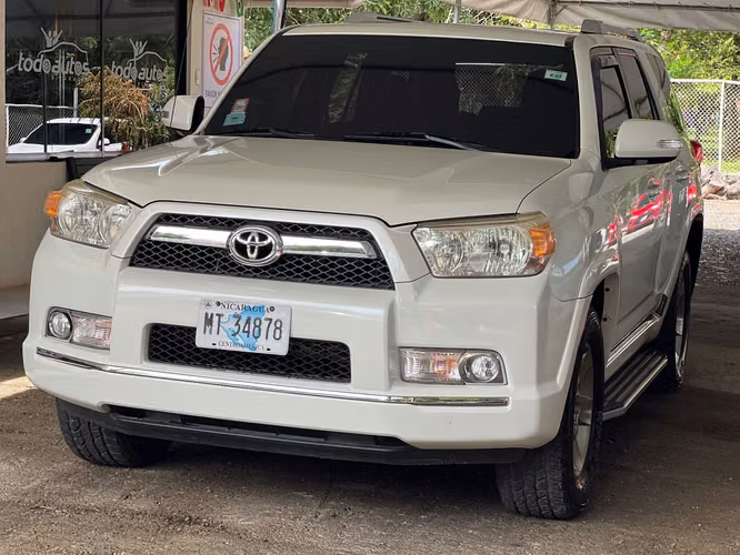 TOYOTA 4RUNNER YEAR 2012