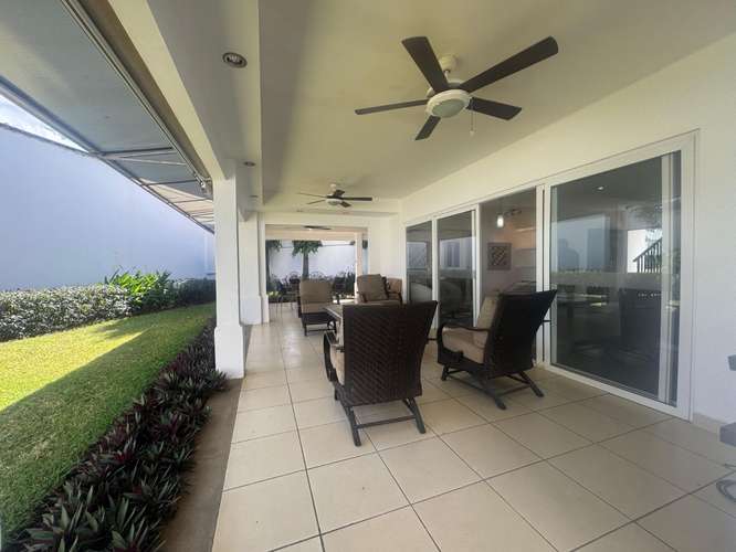 Alquiler de Casa en Las Colinas  - Imagen 5