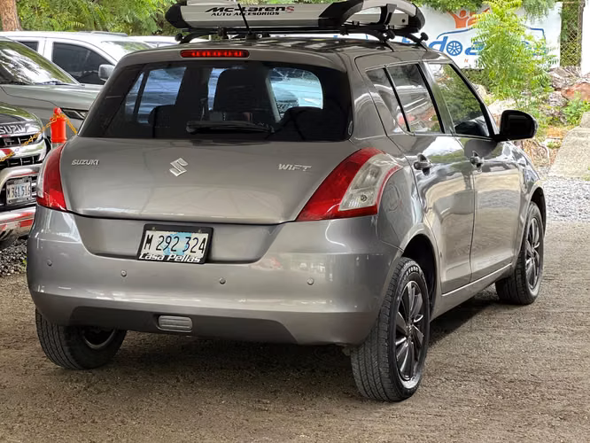 SUZUKI SWIFT AÑO 2018 - Imagen 3