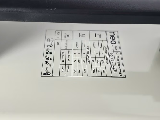 Soldador Inverter Neo 200 Amperios   - Imagen 5