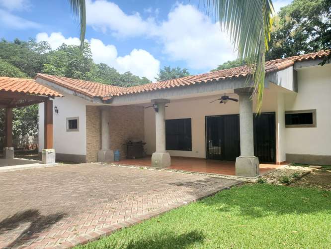AP-Vendo casa en Carretera Vieja Leon km 12.8 - Imagen 1