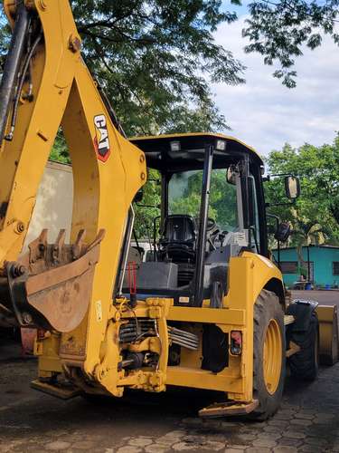 Servicio de Alquiler: Backhoe CAT 426F2 | Renta Seca