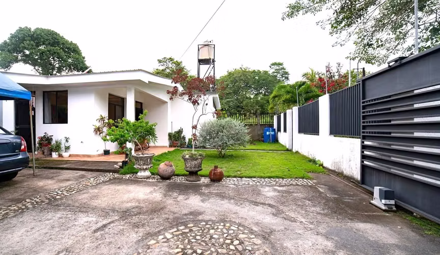 EM- Propiedad independiente con estilo moderno en Venta, km 12 Carretera Masaya  - Imagen 4