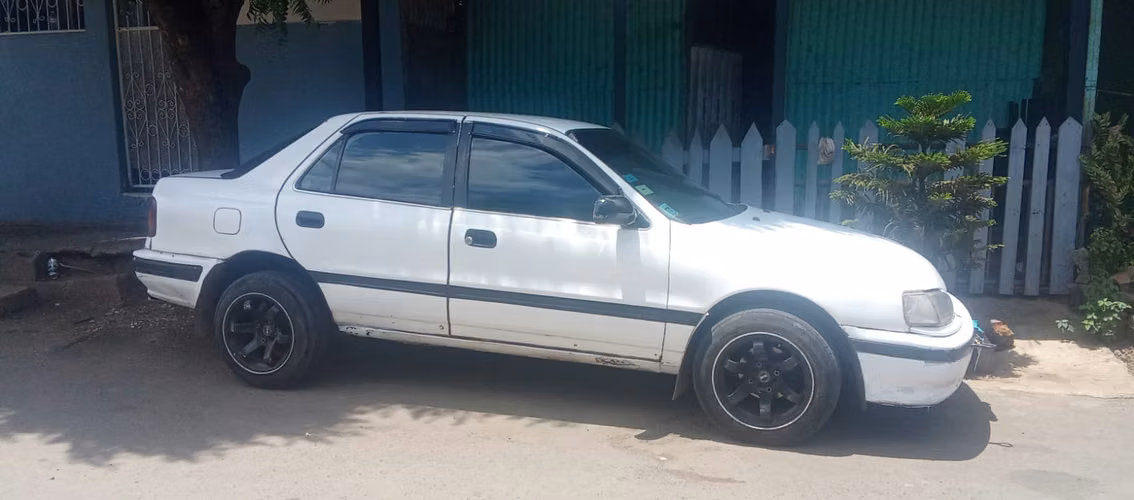 Hundai elantra 1992 - Imagen 3