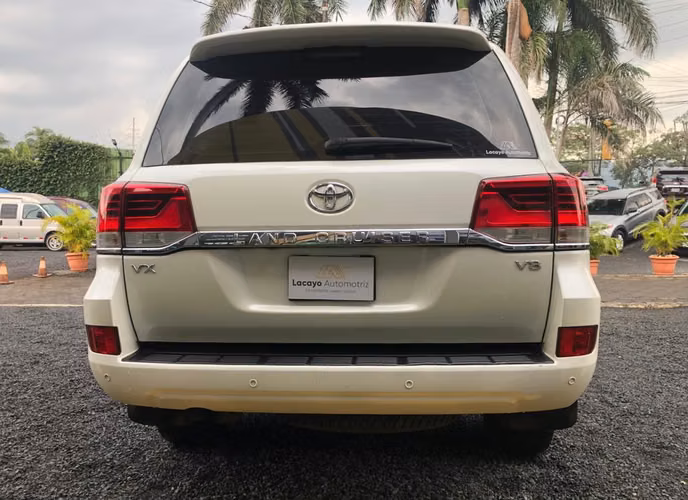 Toyota Land Cruiser 2016