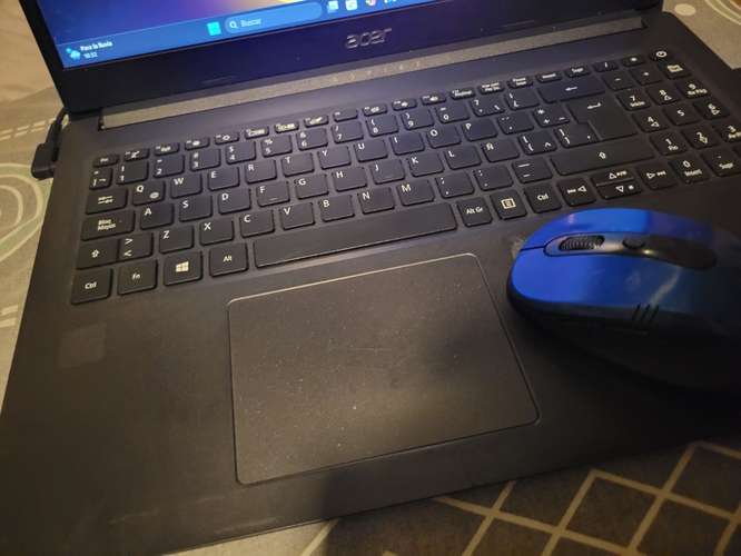 Laptop acer vendo para ya
