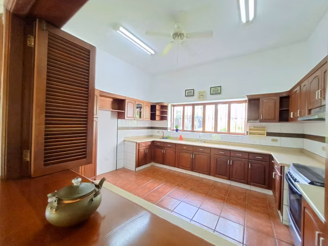 GG !! Venta, casa en Carretera Sur con 1705 Vr2 !! - Imagen 2