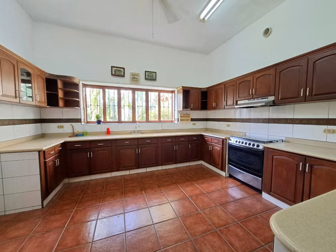 GG !! Venta, casa en Carretera Sur con 1705 Vr2 !! - Imagen 3
