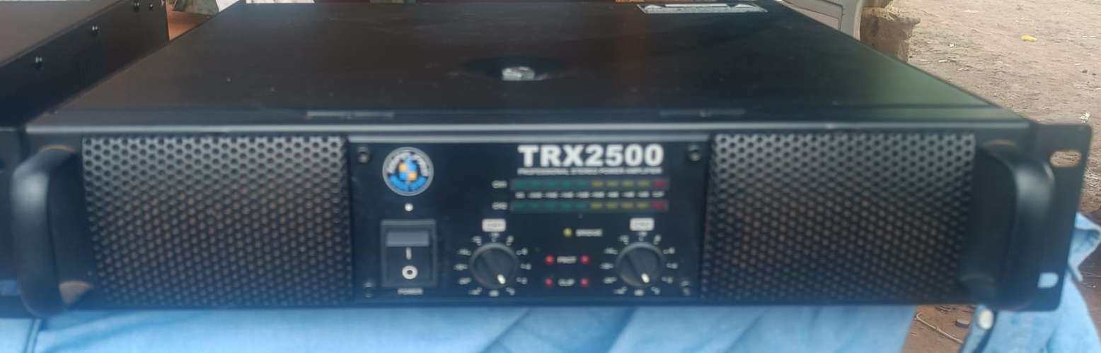 tRX 2500 and TRX 4000 amplifier