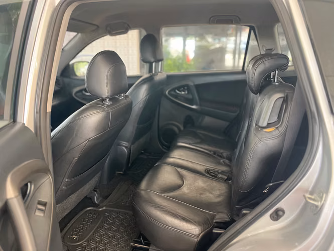 TOYOTA RAV4 AÑO 2012 - Imagen 6