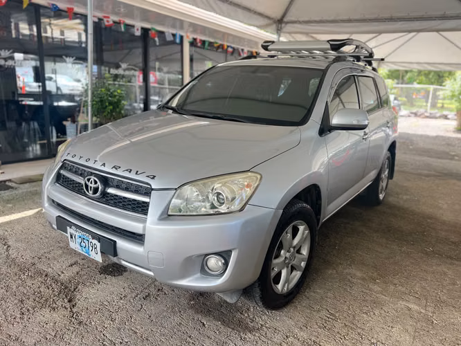 TOYOTA RAV4 AÑO 2012