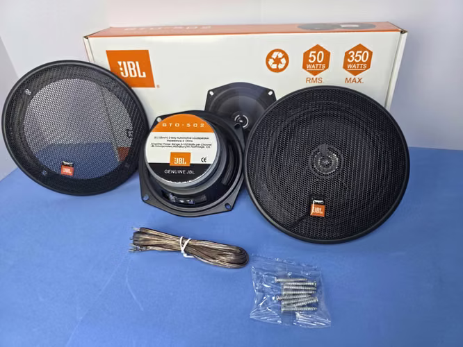 Parlantes JBL 5 pulgadas    - Imagen 2