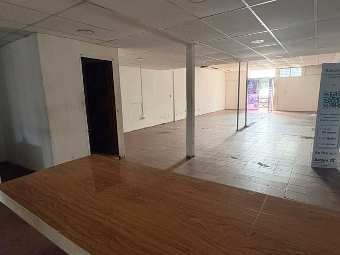 VENTA O RENTA LOCAL COMERCIAL - CALLE PRINCIPAL LAS PALMAS - Imagen 6