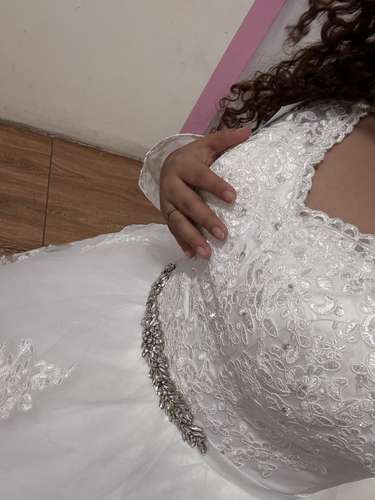 Hermoso vestido de novia  - Imagen 4